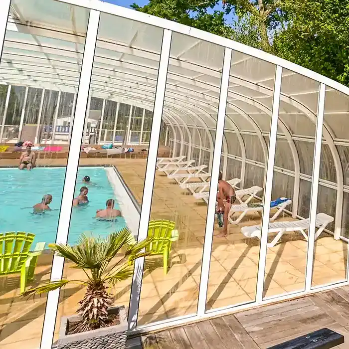 piscine couverte camping Damgan golfe du Morbihan